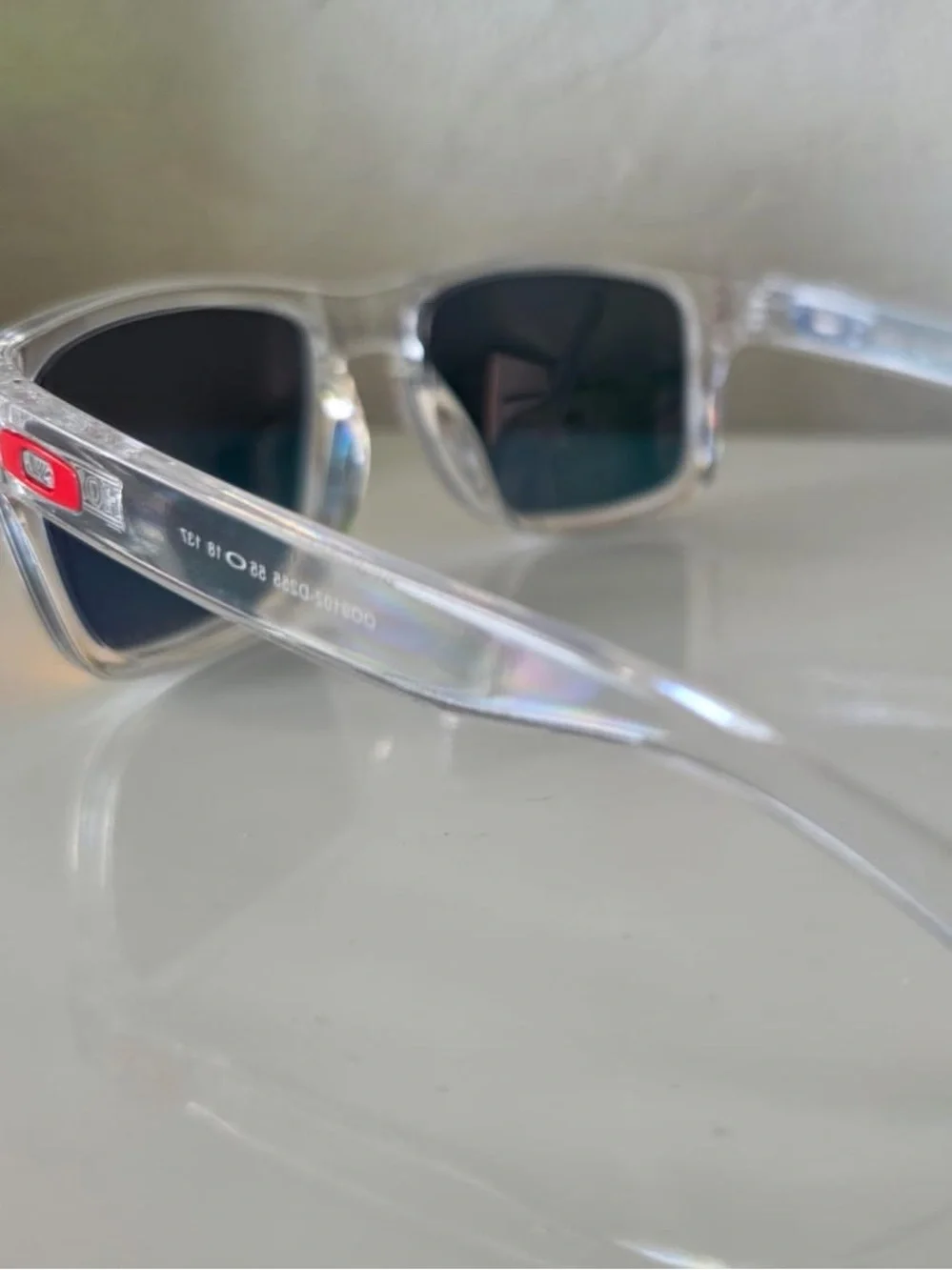 Oakley hobrook clear